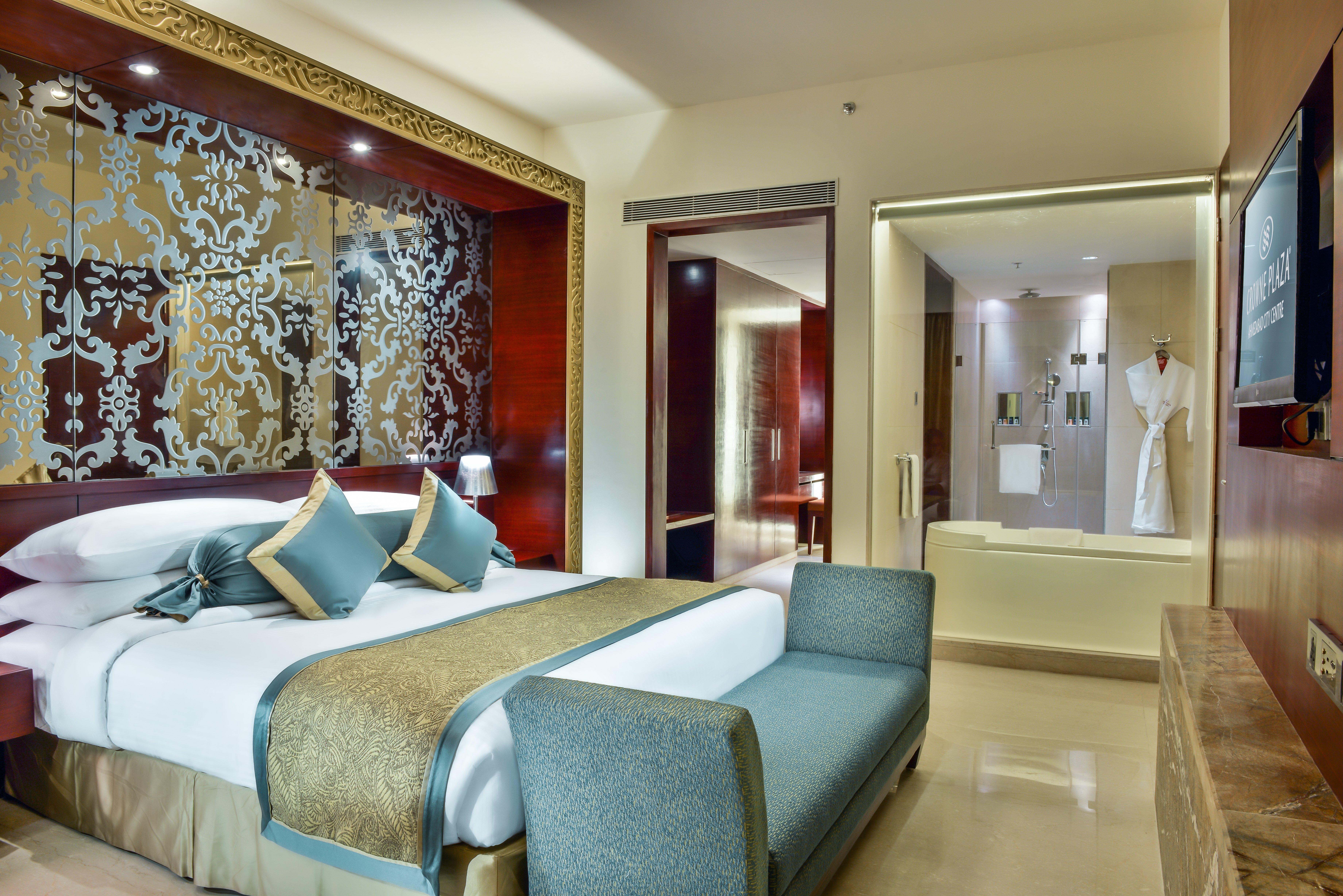 Crowne Plaza Ahmedabad City Centre By Ihg Exteriör bild