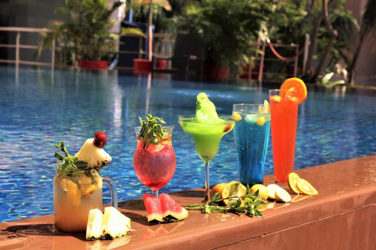 Crowne Plaza Ahmedabad City Centre By Ihg Exteriör bild